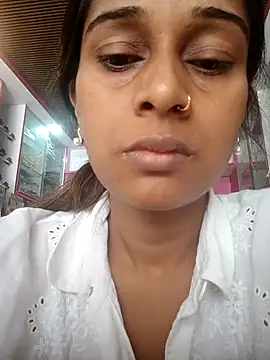 Snapshot of hotshreya69 chatting on October 2025 06:11:02 AM hotshreya69 online show from October 2025 06:11:02 AM
