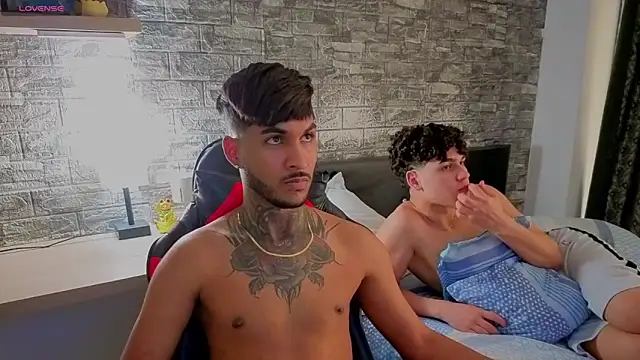 Theimperialboys  online show from April 2026 09:04:01 PM