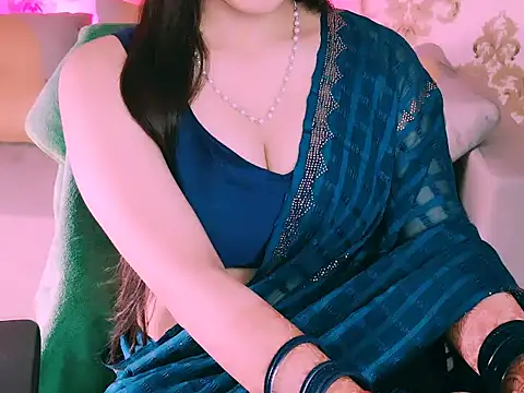 My Rose online show from October 2025 01:23:02 PM