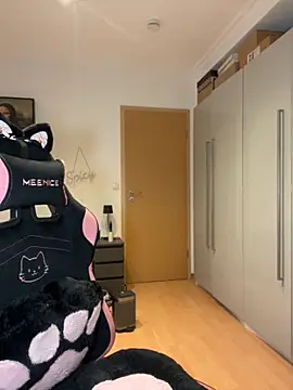 Snapshot of OliviaaFischer chatting on February 2026 11:43:02 AM OliviaaFischer online show from February 2026 11:43:02 AM