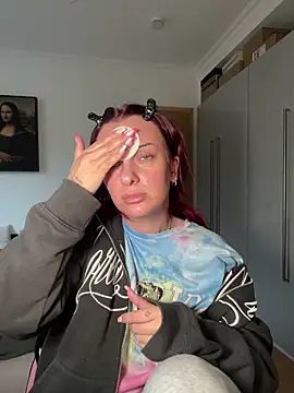 Snapshot of OliviaaFischer chatting on February 2026 03:35:02 PM OliviaaFischer online show from February 2026 03:35:02 PM