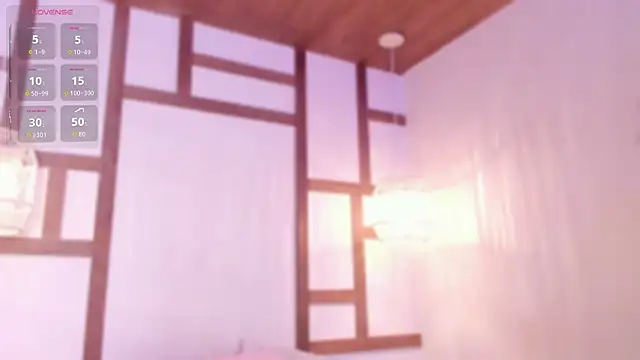 Snapshot of RenataLeclair chatting on February 2026 03:52:02 PM RenataLeclair online show from February 2026 03:52:02 PM