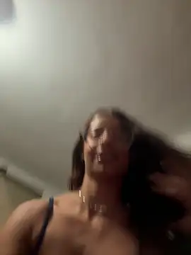 FadaPerigosa online show from April 2026 02:07:01 AM