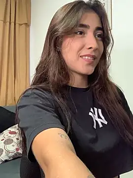 miaftmax online show from November 2025 06:33:02 PM