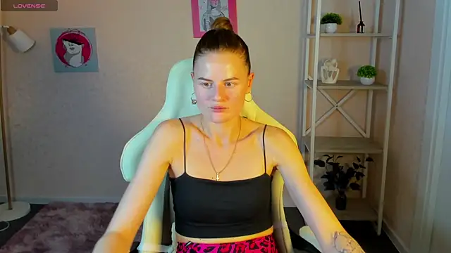 Wanda Gomez online show from September 2025 03:00:02 PM