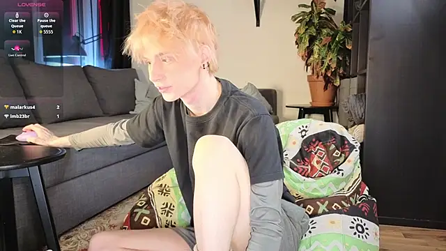 Your avatar online show from February 2026 10:08:02 PM