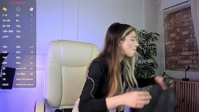 Blessed Molly online show from June 2026 07:22:01 AM