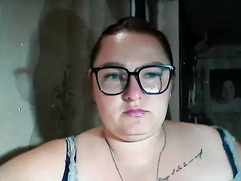 AngelQSky online show from September 2025 04:12:02 PM