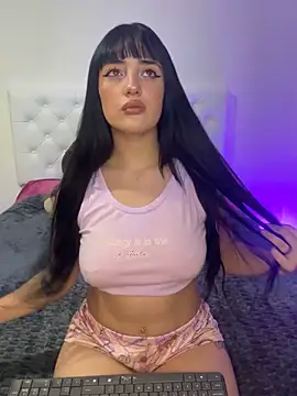 Snapshot of kylie444_ chatting on September 2025 11:37:01 PM kylie444 online show from September 2025 11:37:01 PM