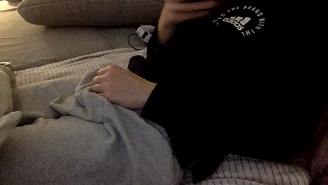 Snapshot of Breezydicksn chatting on October 2025 05:58:02 PM Breezydicksn online show from October 2025 05:58:02 PM