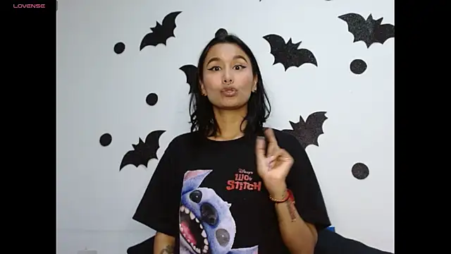 Gia Lee online show from October 2025 03:25:01 AM