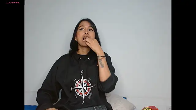 Gia Lee online show from January 2026 03:20:02 AM