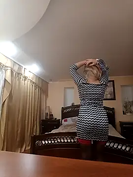 Crystal00Girl online show from October 2025 08:42:02 PM