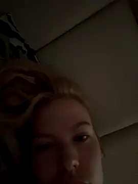 Chloemillerrxx online show from September 2025 03:56:02 PM