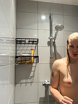 Chloemillerrxx online show from September 2025 01:12:02 PM