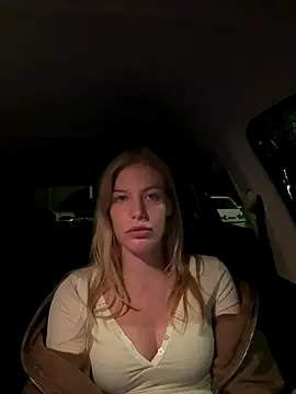 Snapshot of Chloemillerrxx chatting on September 2025 06:13:02 PM Chloemillerrxx online show from September 2025 06:13:02 PM