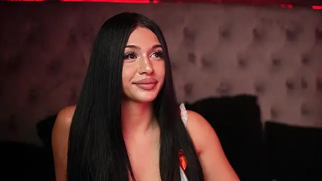 Snapshot of GiuliaSya chatting on September 2025 08:47:01 PM GiuliaSya online show from September 2025 08:47:01 PM