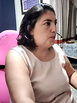 Snapshot of lina_maria99 chatting on September 2025 12:05:01 AM lina maria99 online show from September 2025 12:05:01 AM