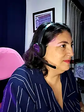 Snapshot of lina_maria99 chatting on September 2025 09:58:02 AM lina maria99 online show from September 2025 09:58:02 AM