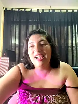Snapshot of lina_maria99 chatting on October 2025 10:21:02 PM lina maria99 online show from October 2025 10:21:02 PM