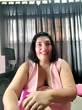 Snapshot of lina_maria99 chatting on October 2025 11:24:01 AM lina maria99 online show from October 2025 11:24:01 AM