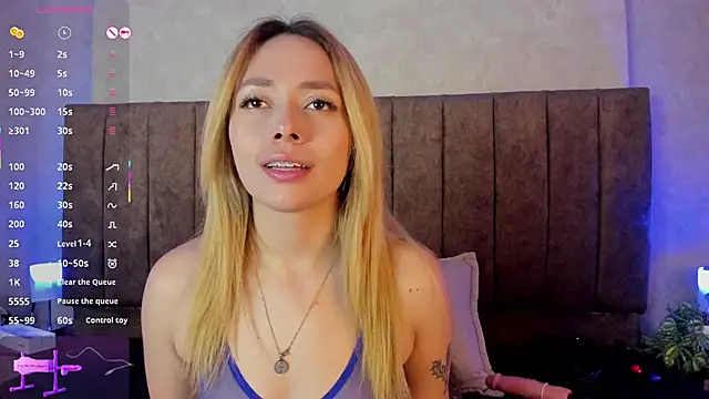 LanaMills  online show from December 2025 04:51:01 AM