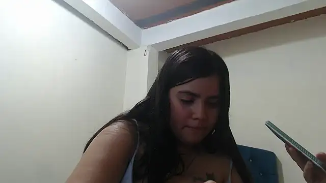 Snapshot of _yess_love_ chatting on November 2025 10:46:01 PM yess love online show from November 2025 10:46:01 PM