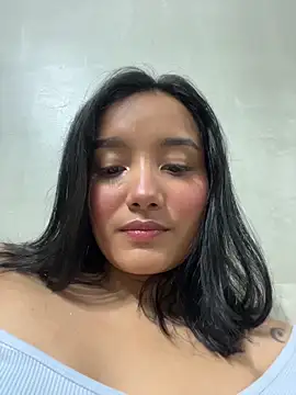 Snapshot of HannahMontgomery chatting on March 2026 04:55:02 PM HannahMontgomery online show from March 2026 04:55:02 PM