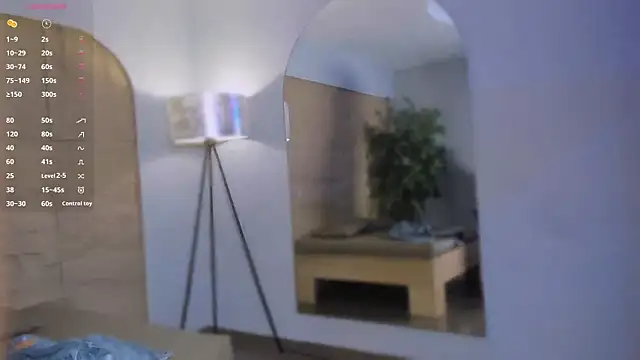 Snapshot of HannahMontgomery chatting on March 2026 04:22:01 PM HannahMontgomery online show from March 2026 04:22:01 PM