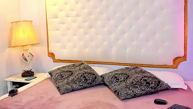 Nahomi key  online show from December 2025 07:42:02 PM