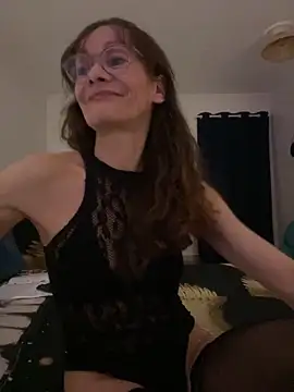 Chris06d22xh online show from February 2026 09:31:01 PM