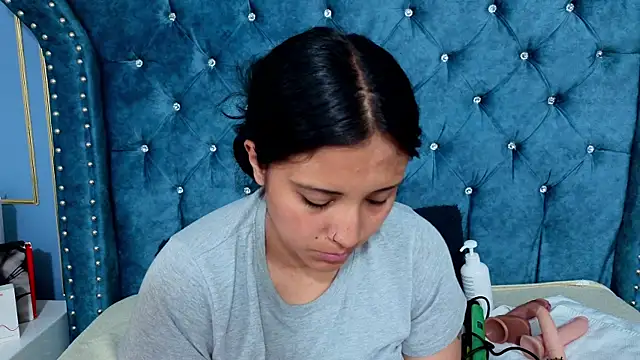 EmilyGala online show from November 2025 08:18:01 PM