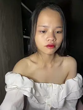 Snapshot of Hana-44 chatting on November 2025 06:07:02 PM Hana-44 online show from November 2025 06:07:02 PM