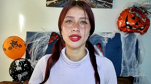 Sofiia Tay online show from October 2025 01:23:02 PM