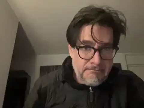 Snapshot of democratic chatting on April 2026 10:46:01 AM democratic online show from April 2026 10:46:01 AM