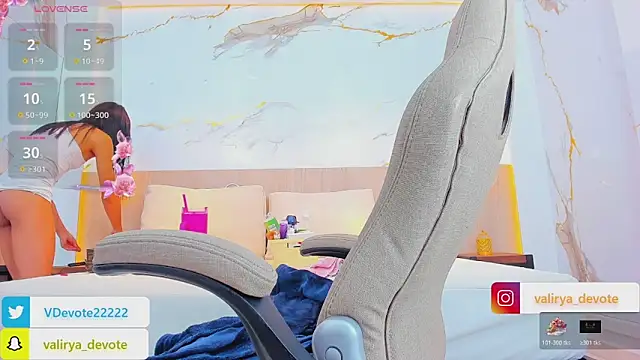 valirya devote online show from December 2025 03:25:02 AM