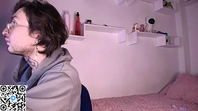 annyharriis online show from November 2025 11:48:01 PM