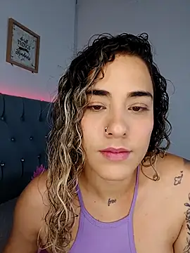 Snapshot of Miss-Melina chatting on September 2025 10:35:02 PM Miss-Melina online show from September 2025 10:35:02 PM