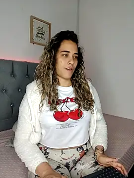 Snapshot of Miss-Melina chatting on October 2025 09:59:02 PM Miss-Melina online show from October 2025 09:59:02 PM
