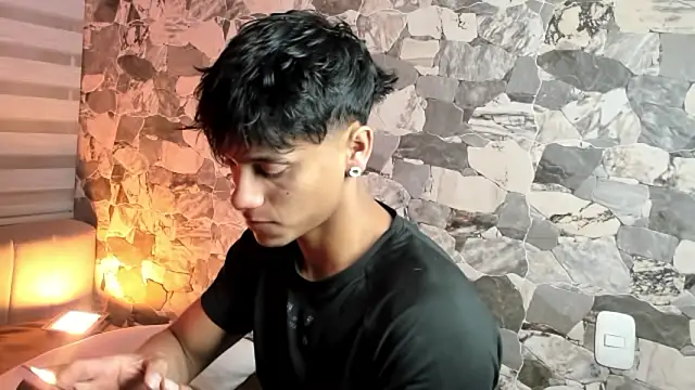 ZYZZ1312 online show from March 2026 05:46:01 AM