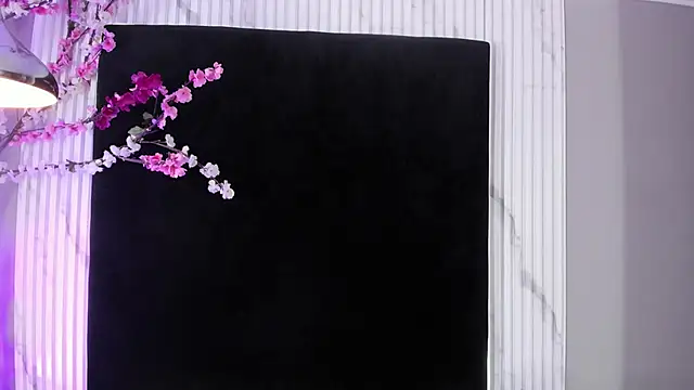 MONIK FOX CR online show from November 2025 07:40:02 PM