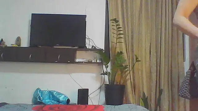 naiaratobon   online show from October 2025 03:36:02 AM