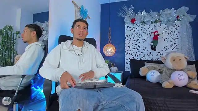 Snapshot of Adonis_WB chatting on December 2025 08:58:02 PM Adonis WB online show from December 2025 08:58:02 PM