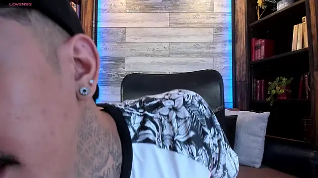 Donovan Desmond online show from February 2026 12:26:01 AM