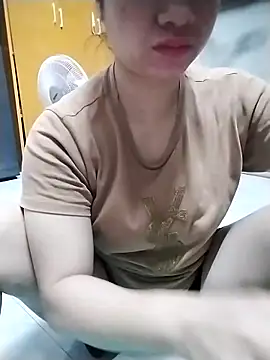 Snapshot of Mie_rose chatting on April 2026 01:31:02 AM Mie rose online show from April 2026 01:31:02 AM