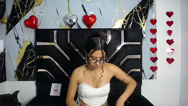 Miahotcs1 online show from February 2026 12:56:02 PM