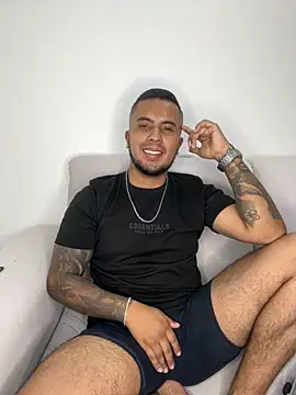 hot miguel online show from October 2025 03:42:02 AM