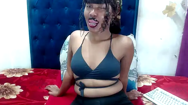 BUNNYCHOWX28 online show from November 2025 12:38:02 PM