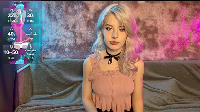 snowy lisa online show from March 2026 02:44:01 PM