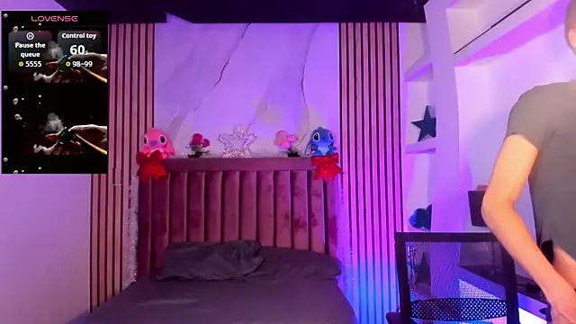 MathiasGreen  online show from December 2025 03:02:02 AM